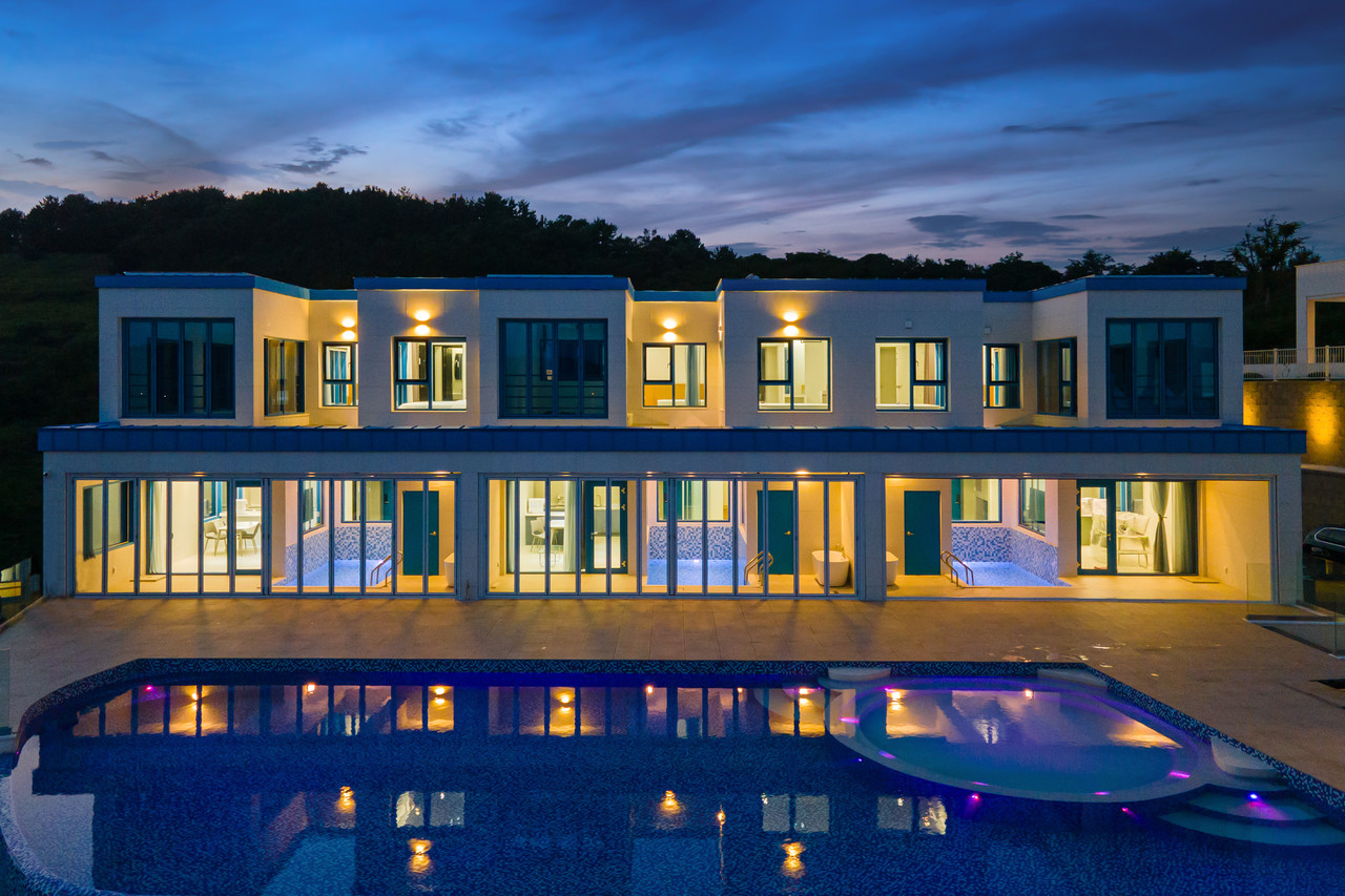 NIGHT View